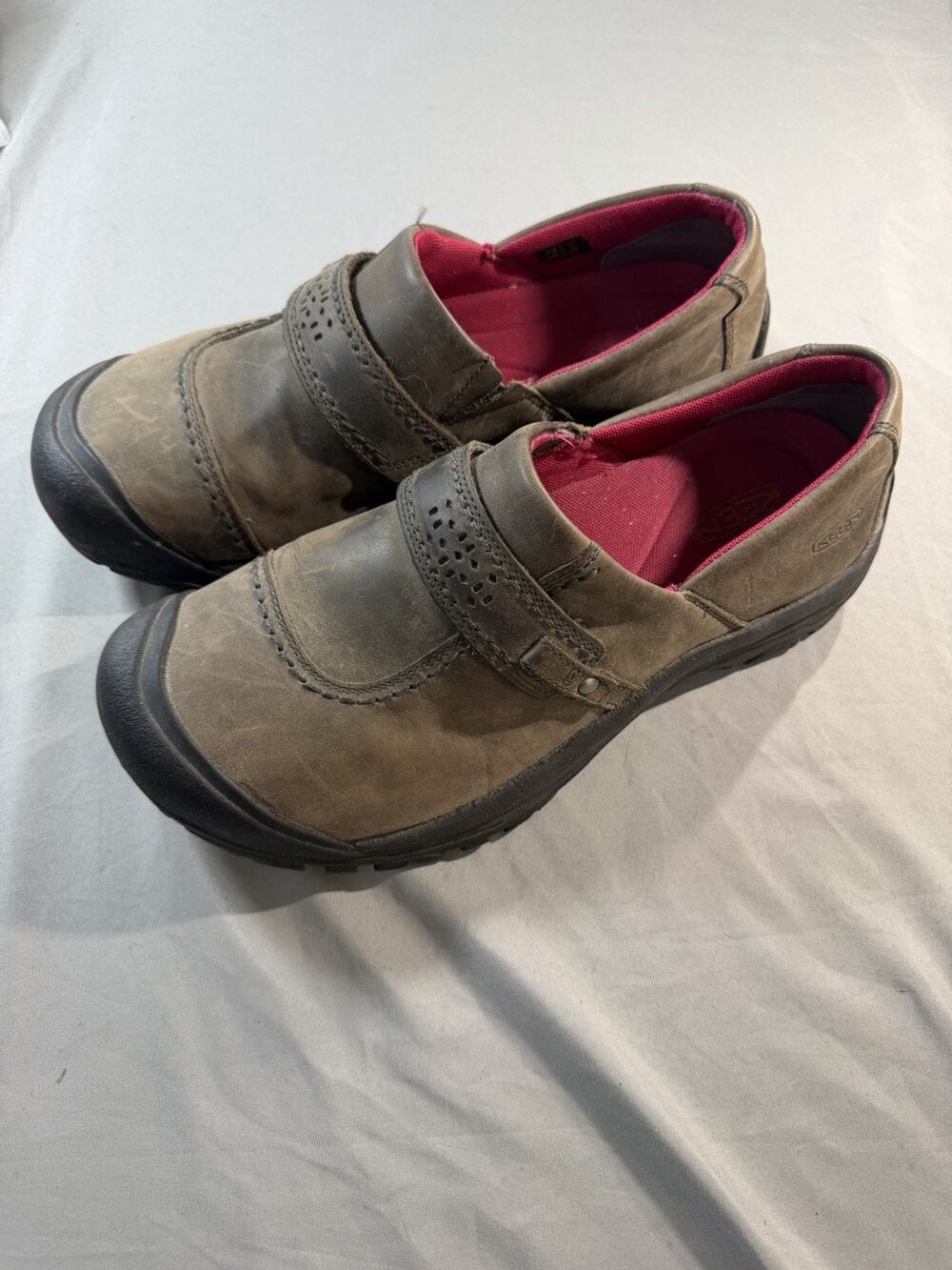 Keen Kaci Slip on Shoe Leather women's size 11